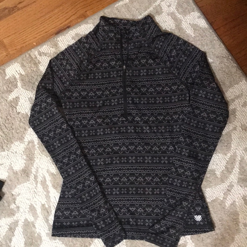 Long sleeve half zip athletic jacket
